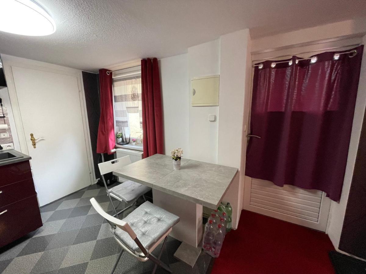 Apartment Tiny House *